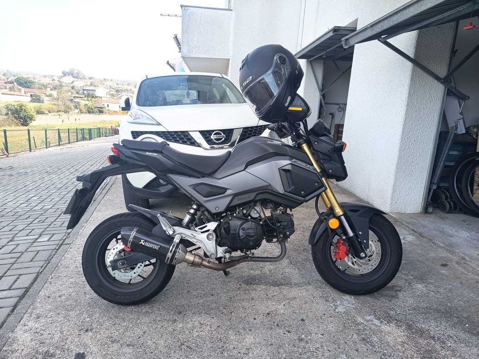 Honda MSX 125 - Revisões em dia e extras incluídos