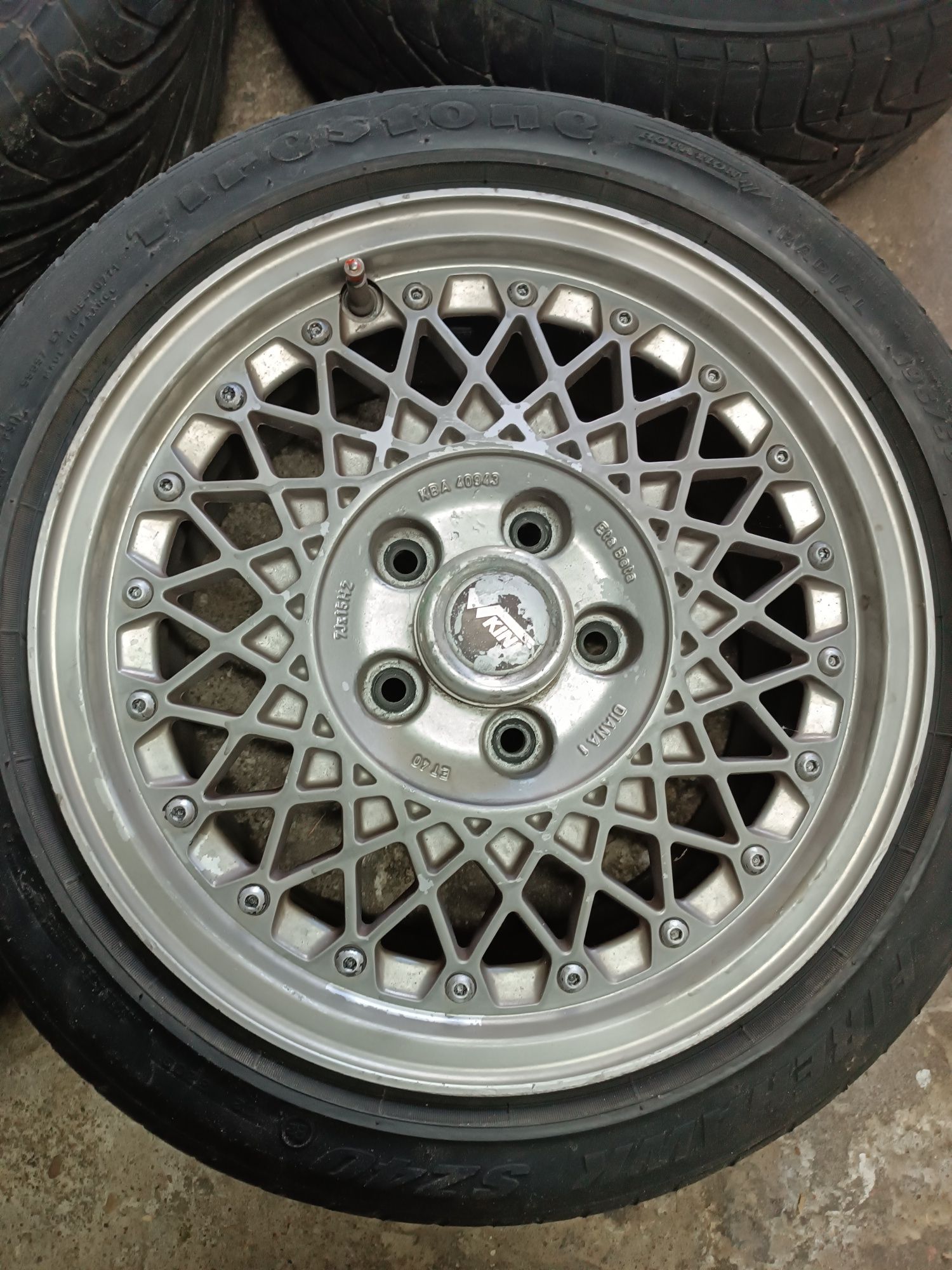 Felgi z oponami Mercedes