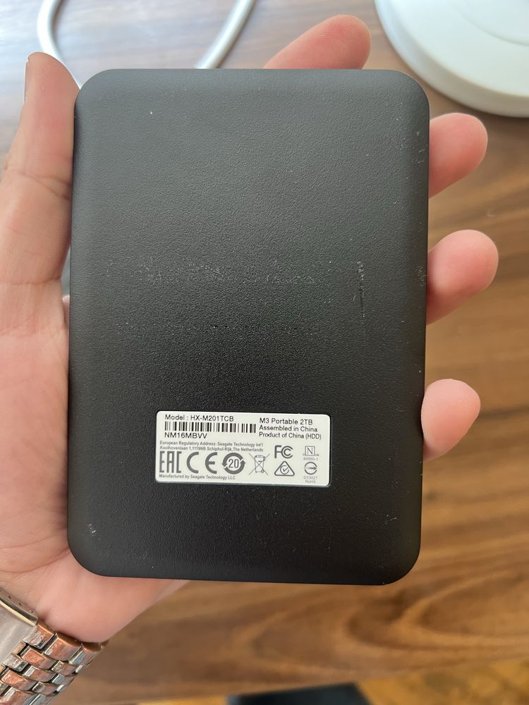 Зовнішній жорсткий диск 2TB