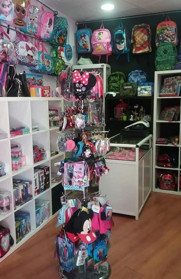 Oportunidade, venda de recheio de loja para crianças, papelaria  etc.