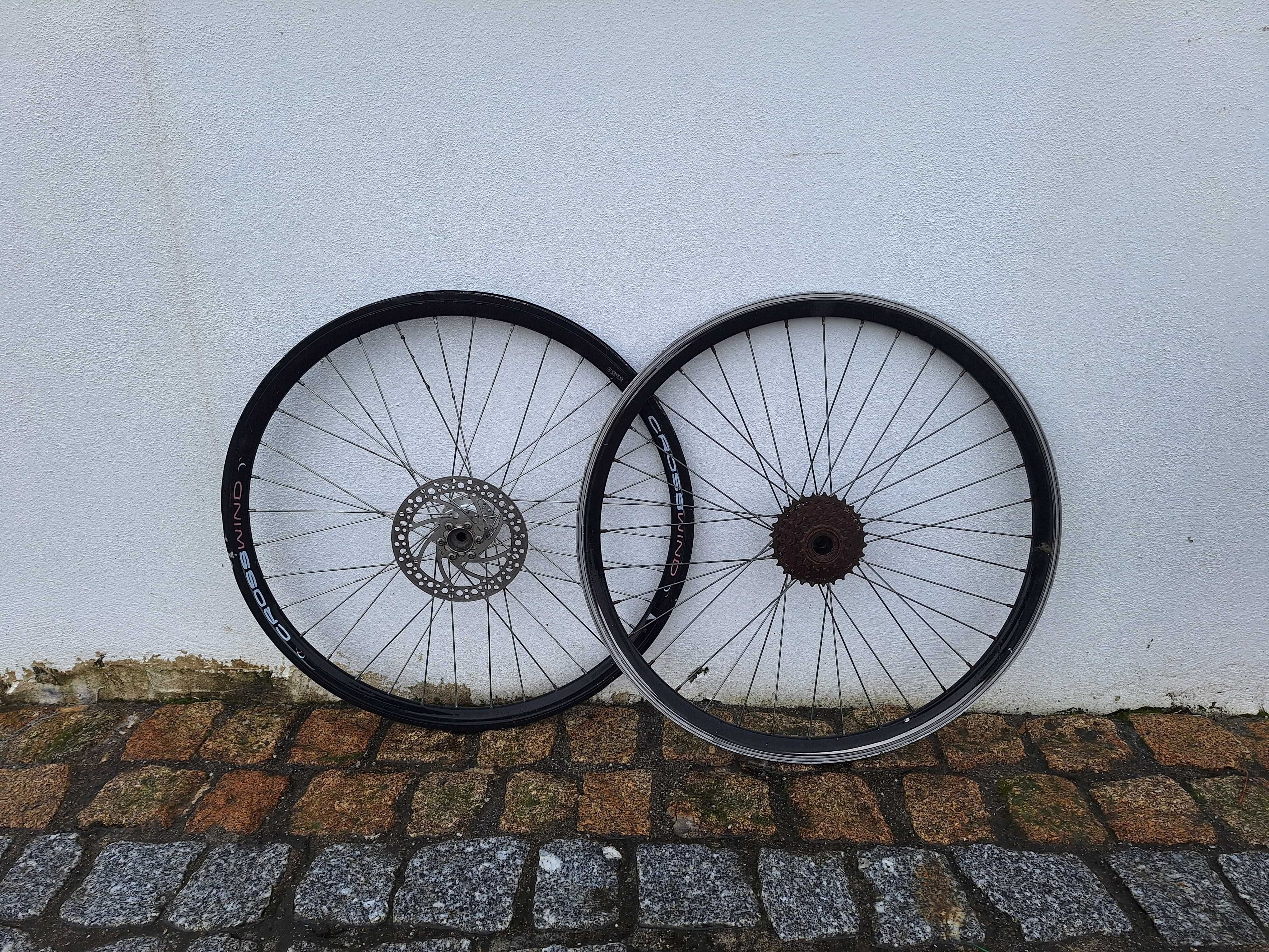 Bicicleta Crosswind a restaurar