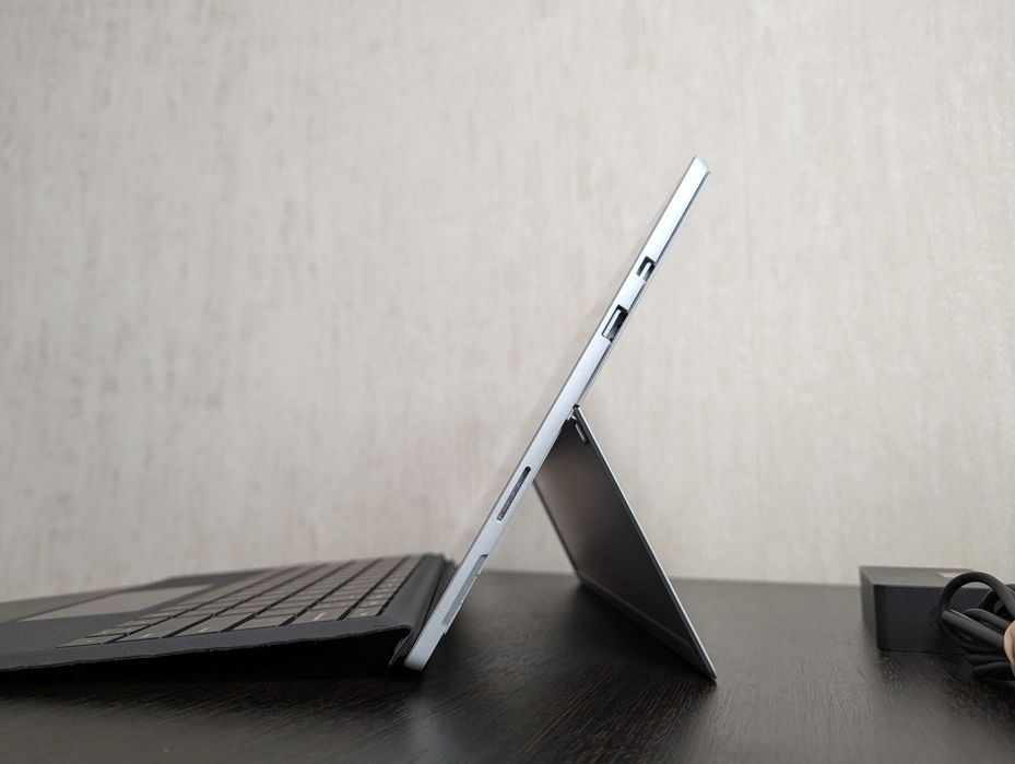 Microsoft Surface Pro 6 16/512gb Intel Core i7-8650u Батарея 100%