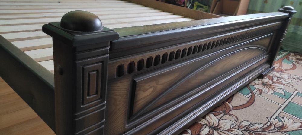 Ліжко двоспальне дубове, натуральне