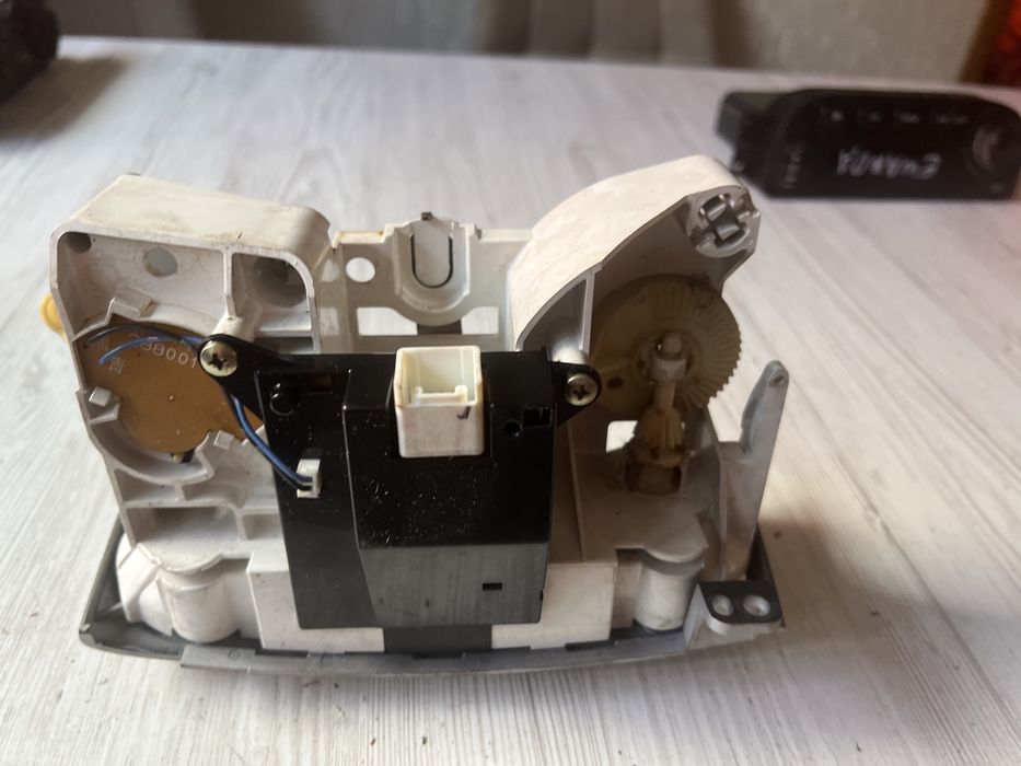 Блок управления печкой тойота селика toyota celica 02год