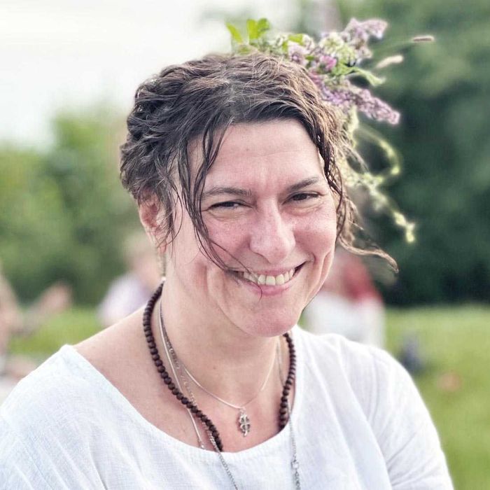 Współczesna Szeptucha - ANIOŁY - RYTUAŁY - TAROT - procesy TRANSFORMAC