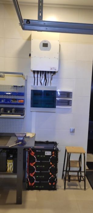 Установка  гибридных инверторов и сборка аккамуляторов ремонт.