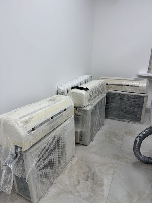 Кондиціонер Mitsubishi та Midea