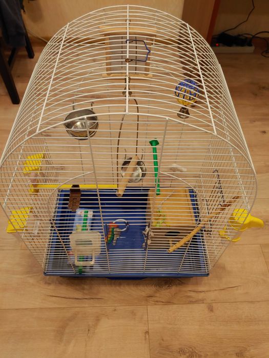 Продам клітку для папуги