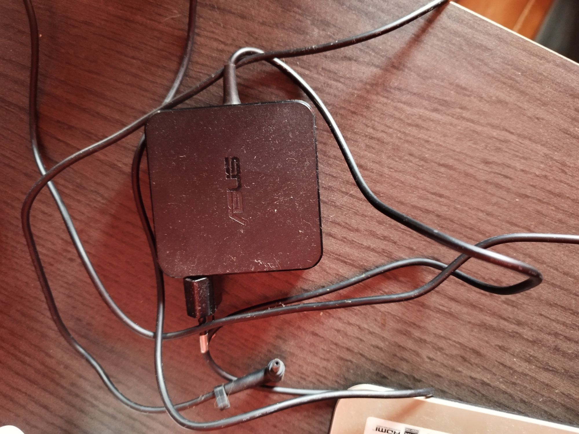 Vendo portátil ASUS