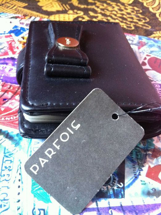 Визитница Parfois. Кожа.