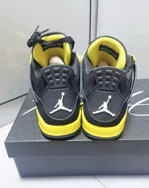 Jordan 4 Retro Thunder R.40