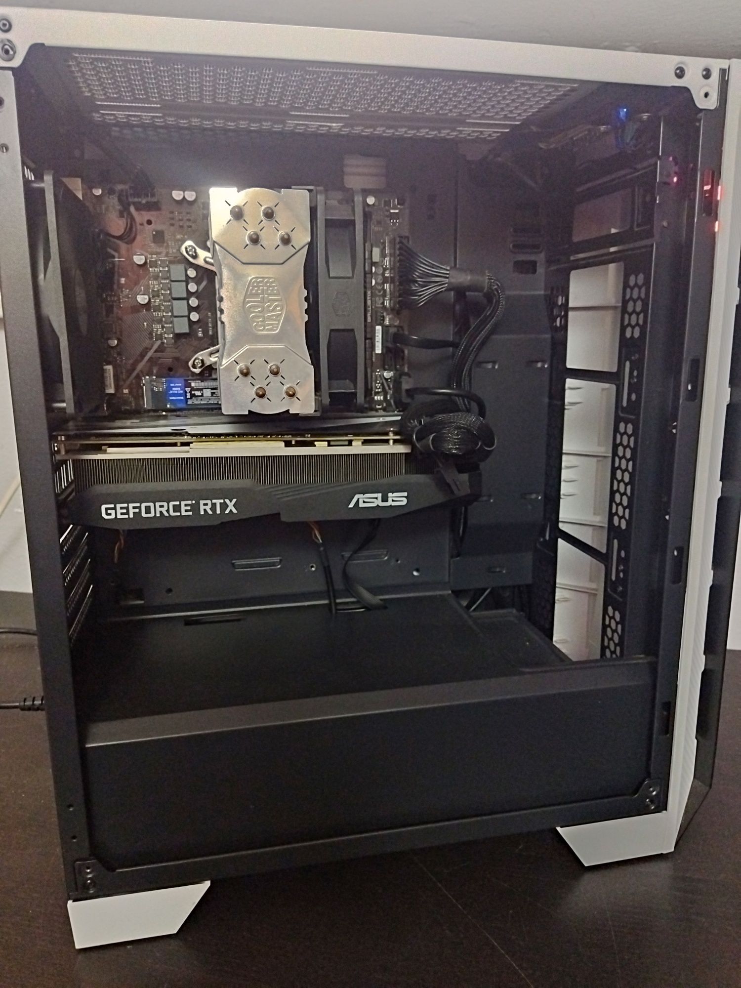 Torre Gaming i7 / 32GB / RTX2070