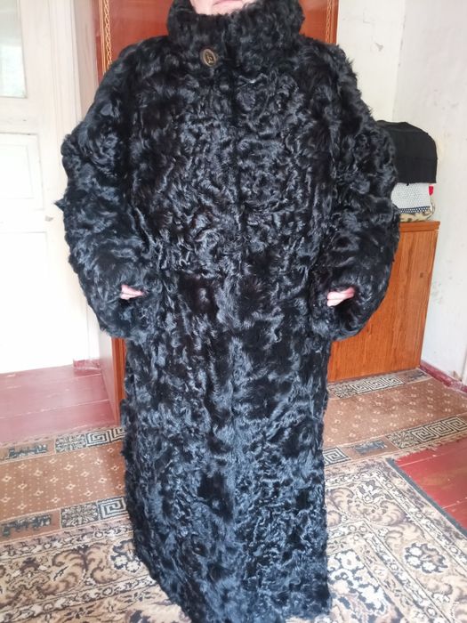 Продам шубу из натурального меха