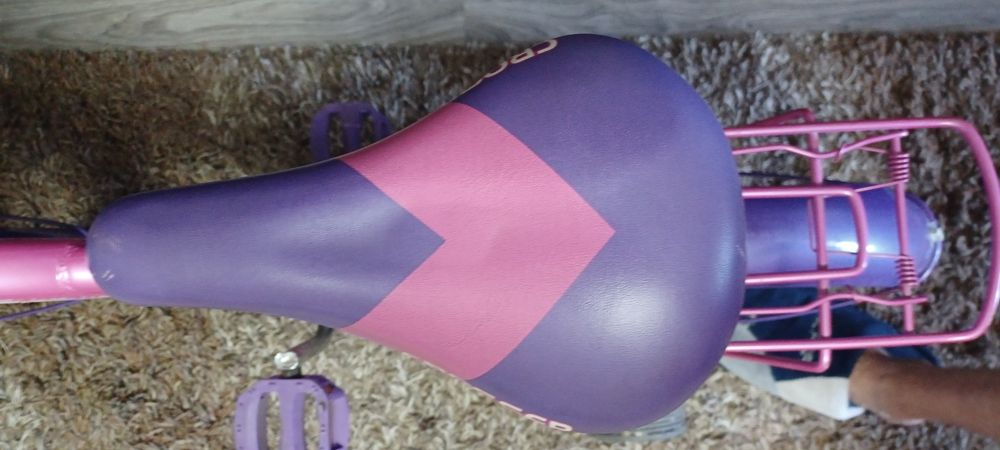 Детский велосипед для девочки.