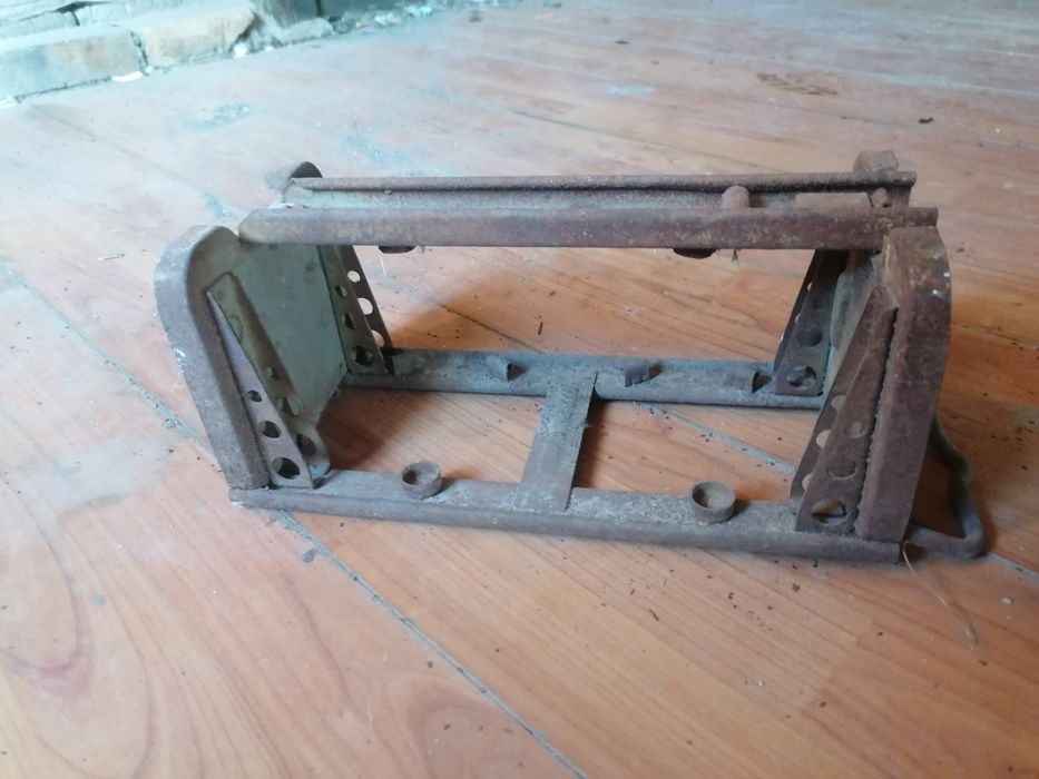 Sprzedam niemiecki wojskowy nosidełko/pojemnik na bębnowy magazynek do