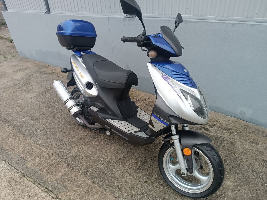 Scooter jonway 125cc  com 8500km