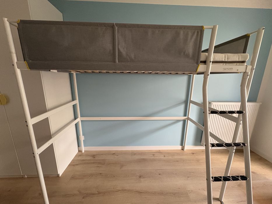 IKEA VITVAL biały/jasnoszary (90x200 materac w dobrym stanie)