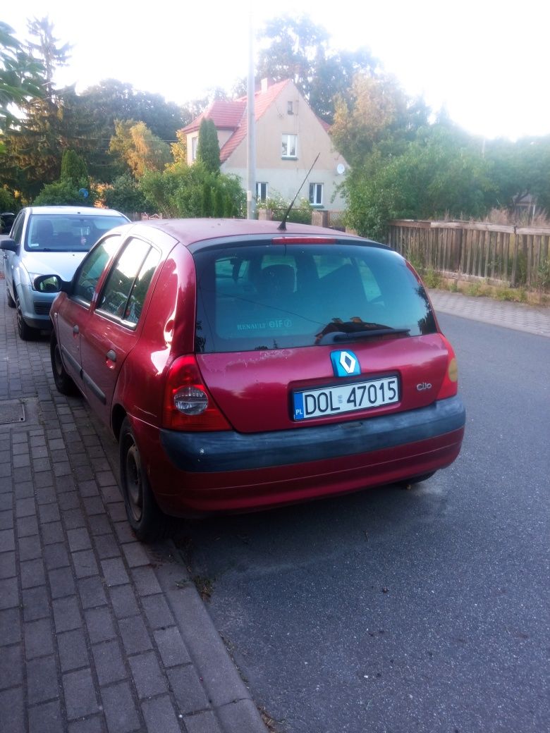 Renault Clio 2001r. 1,9dci