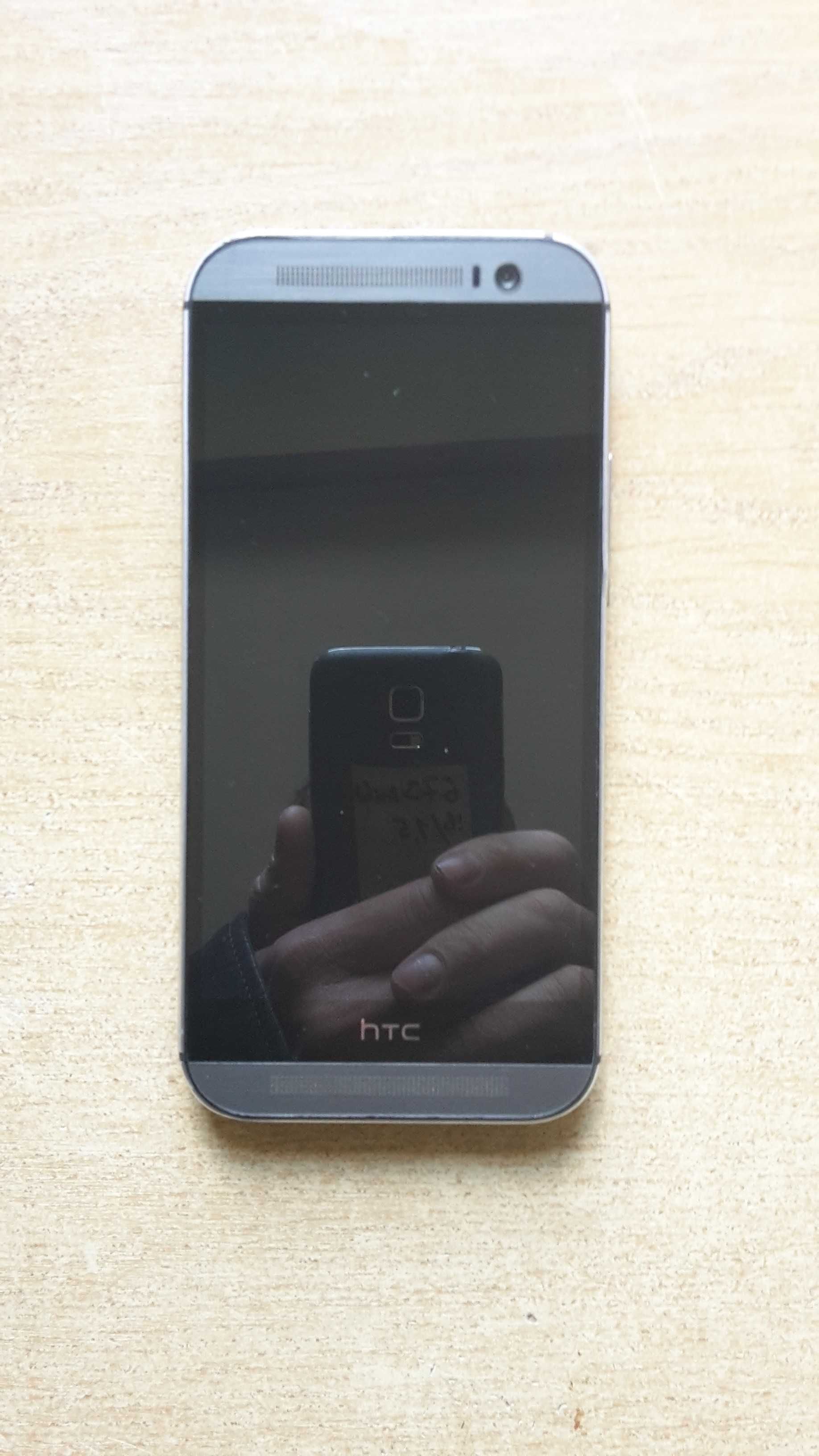 HTC M8 (5"/16Гб/2Гб/Андроід 11)
