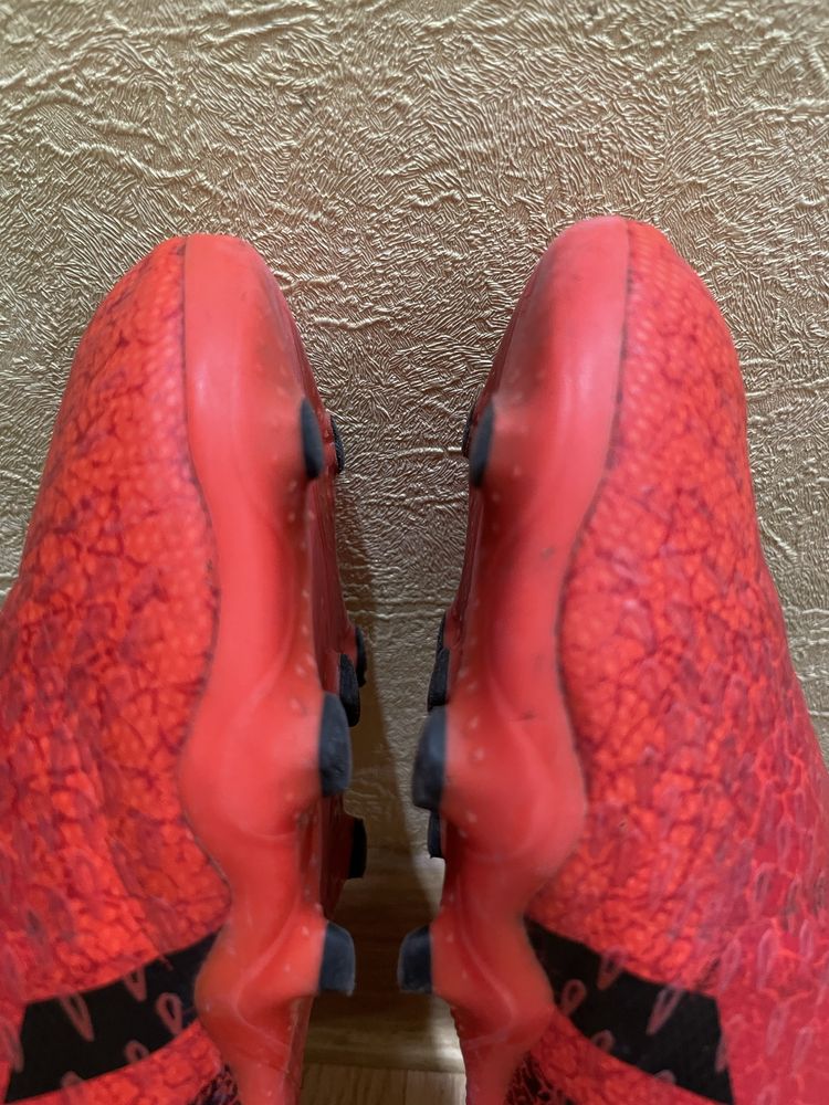 Бутси adidas predator