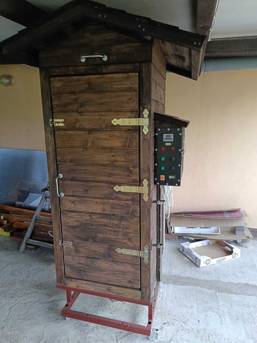 Wędzarka elektryczna drewniana