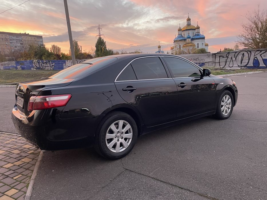 Продам Toyota camry
