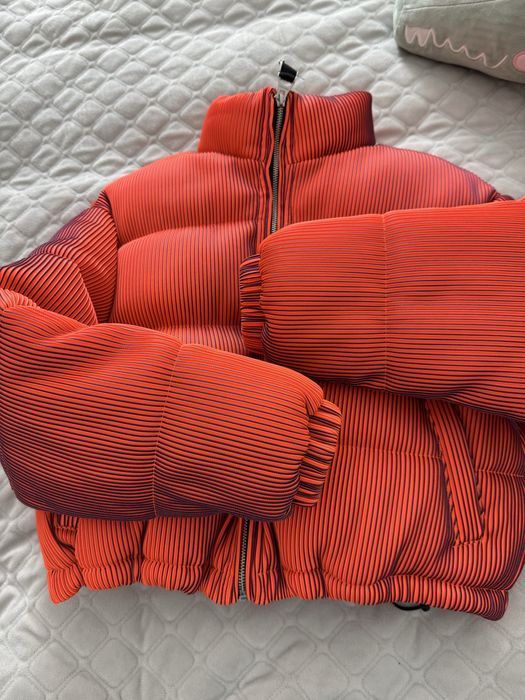 Продаю куртку Бешка