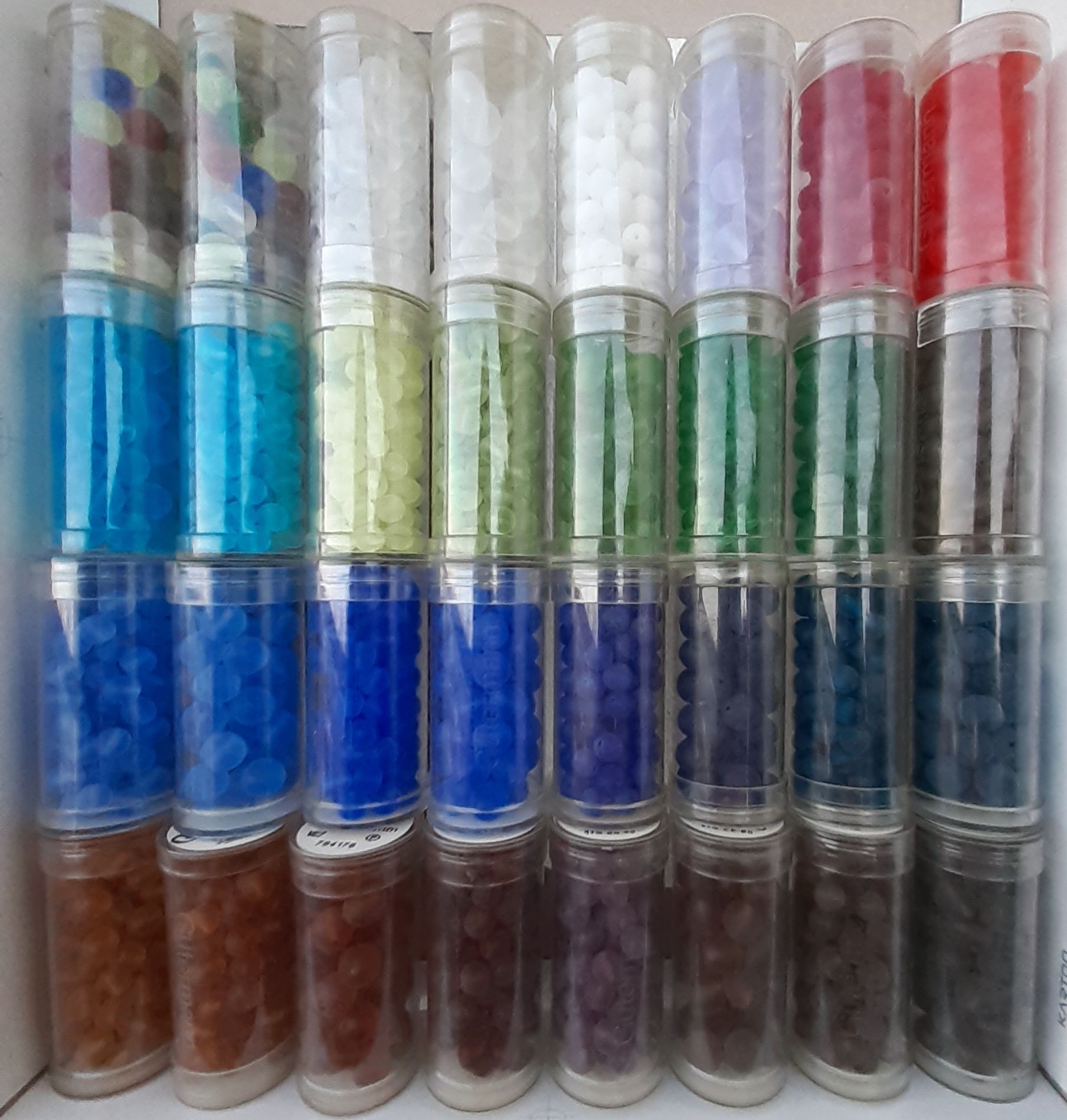 Missangas de qualidade Gutermann, glass beads.