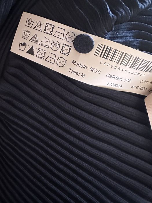 Top preto seda Massimo Dutti