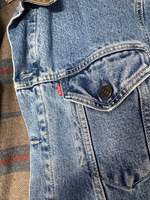 Kurtka typu trucker z podszewką z denimu i wełny marki Levi's