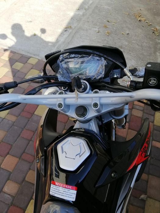 Мотоцикл ендуро крос Lonsin Pruss 200 см3