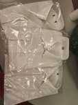 Camisas brancas novas a estrear