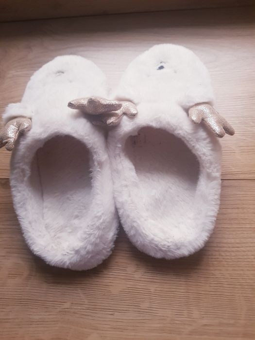 Kapcie damskie z sztucznego futerka marki Pepco Renifery rozmiar 38/39