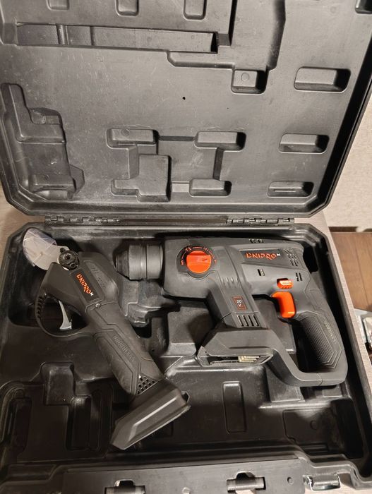 Акумуляторний інструмент