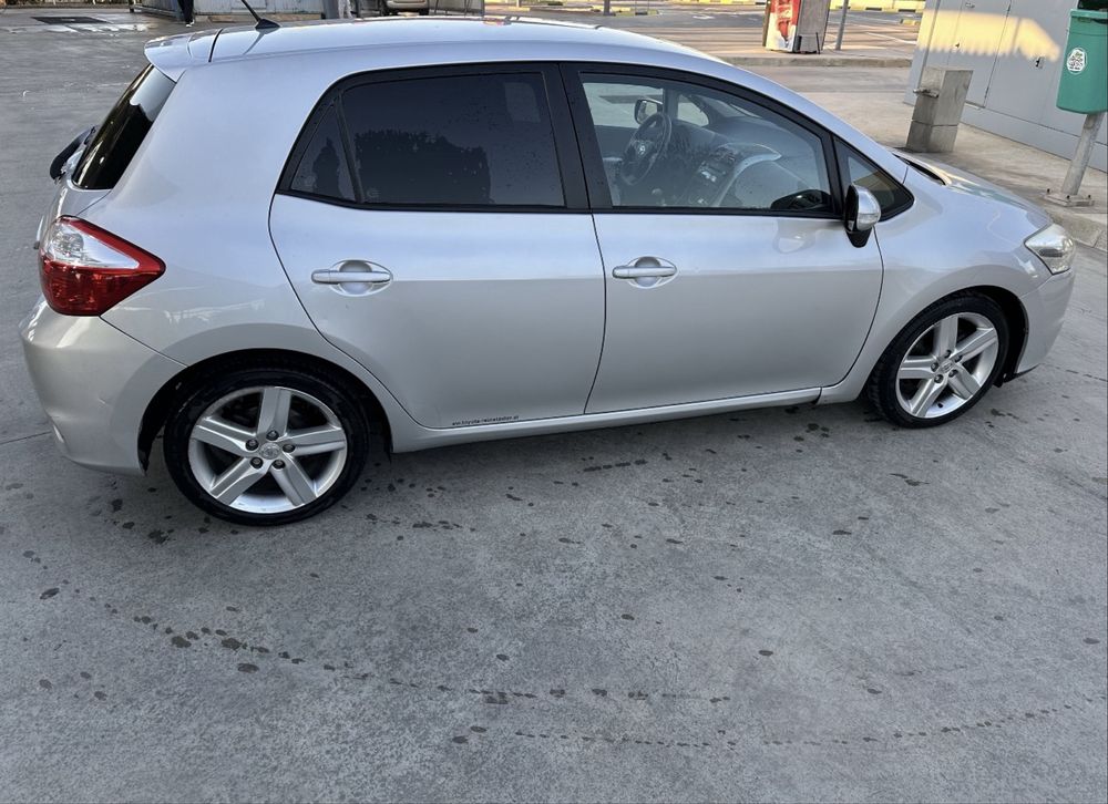 Toyota auris 1.4 2011