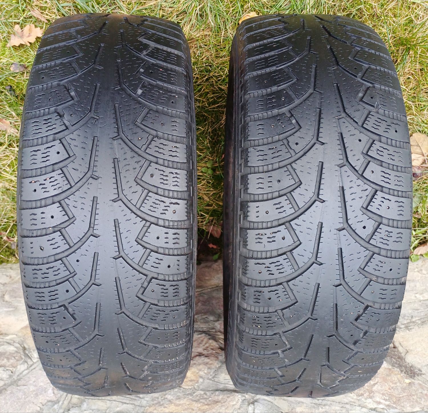 225/60 R17 зима пара Nokian