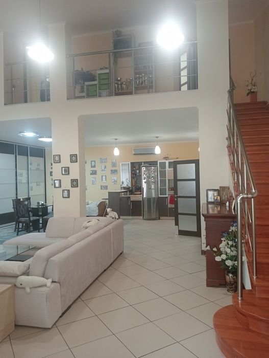 Продаємо дім на Лідерсовському Бульваріі ,2 хвилини і ви на пляжі