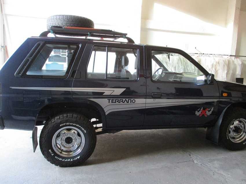 Autocolantes para Nissan Terrano I