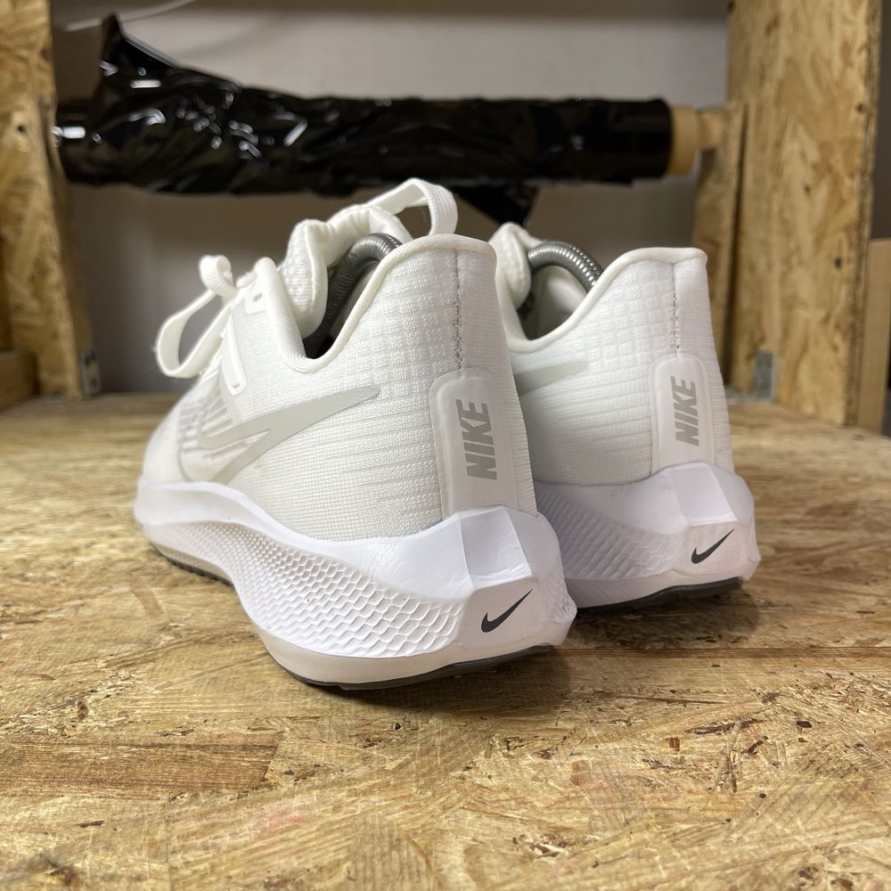 Чоловічі кросівки Nike Air Zoom Pegasus 40 White