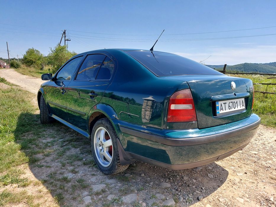 Продам машину...