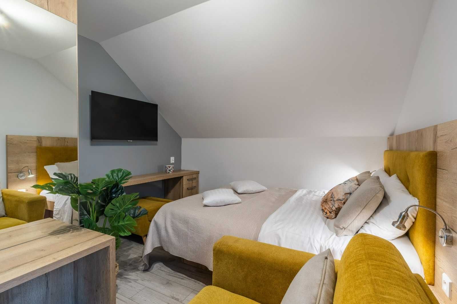 Magiczne Wakacje nad Jez. Mazury  Pokoje & Apartament  100m do plaży