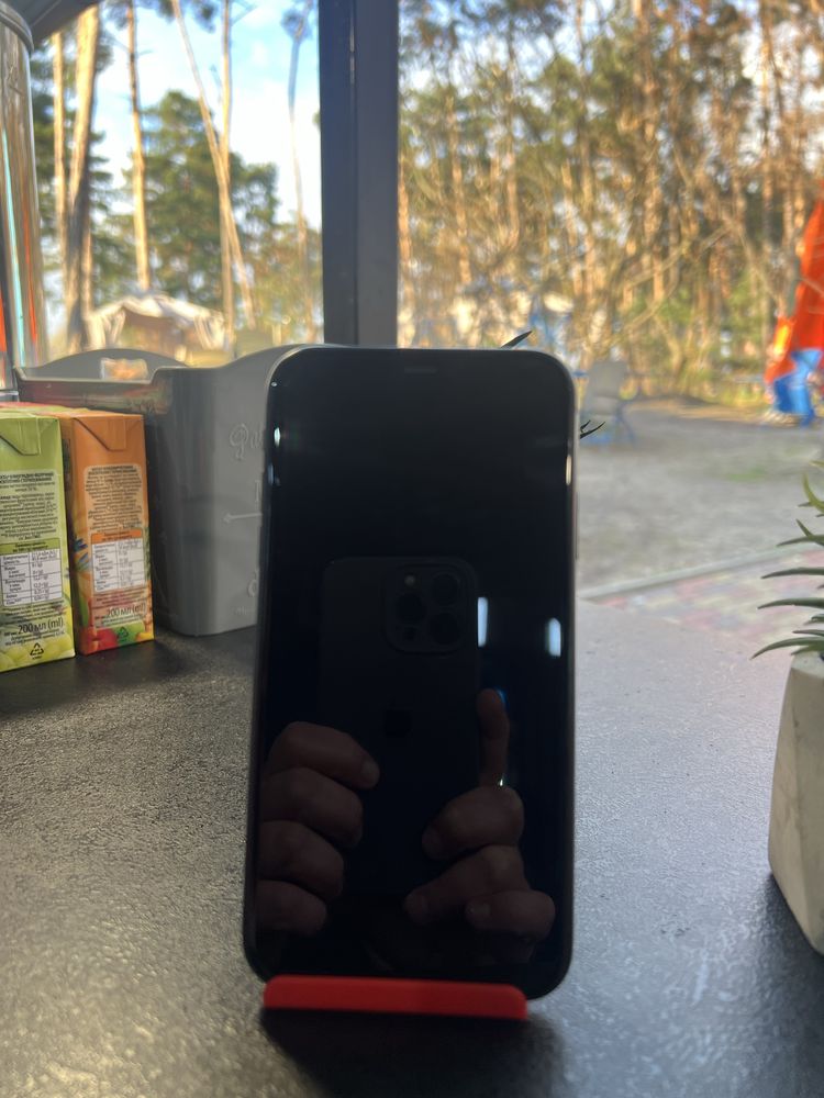 Айфон 11  64 gb Dual Sim Neverlock