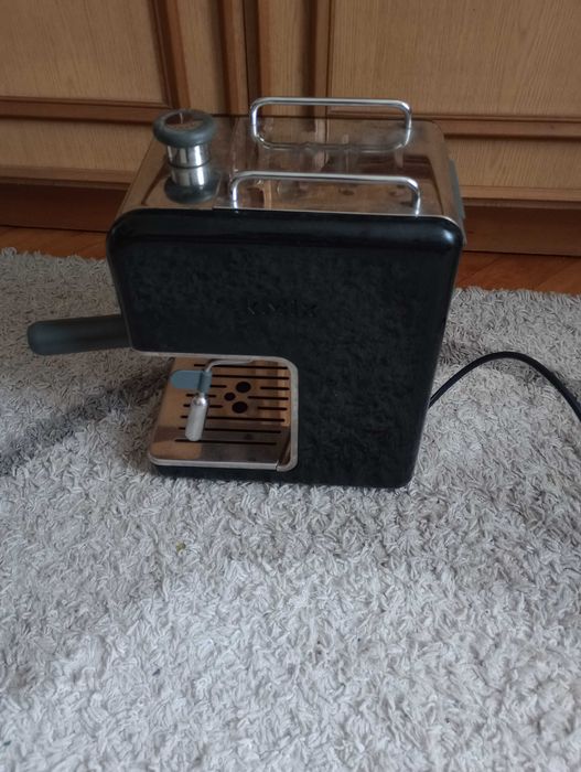 Sprzedam ekspres do kawy KENWOOD kMix ES020
