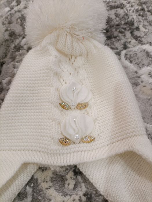 Теплі шапки на 1 рік, на дівчинку