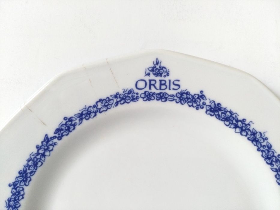 Talerz talerzyk śniadaniowy Orbis porcelana Lubiana logo PRL