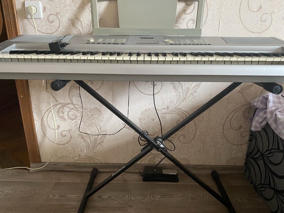 Синтезатор YAMAHA