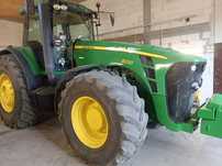 John Deere 8330 Zadbany