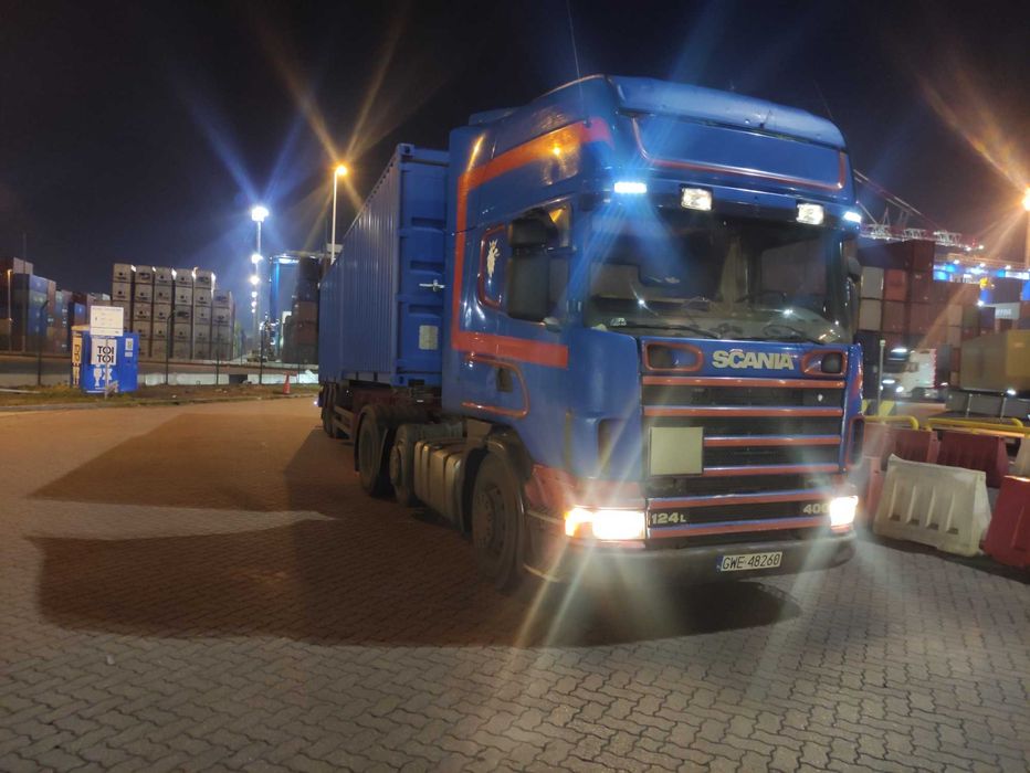 Scania 124 / 400 pusher