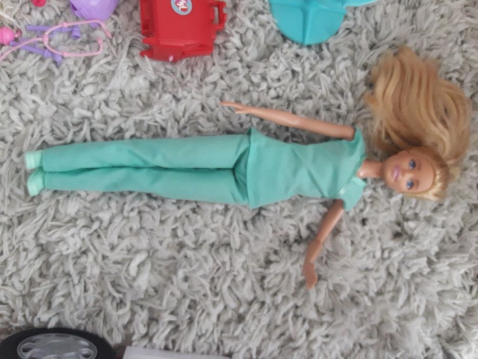 Karetka Barbie dla lalek
