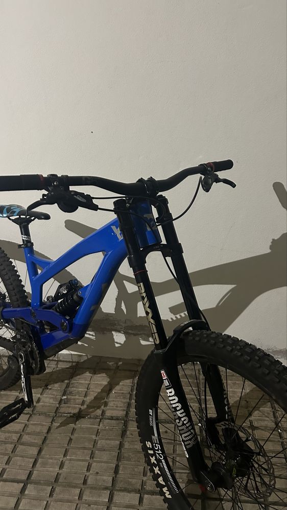 bicicleta downhill yt tues 2017